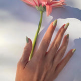 Karolin van Loon 18 FLEUR DE MENTHE– Nail Polish