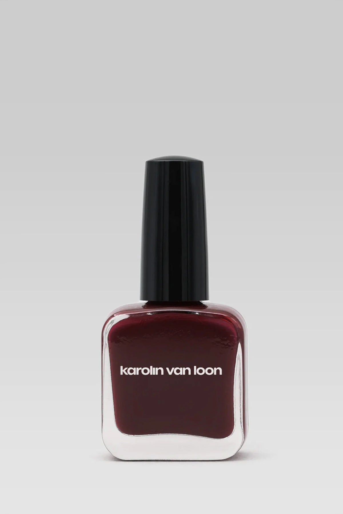 Karolin van Loon 42 ROUGE ROYALE